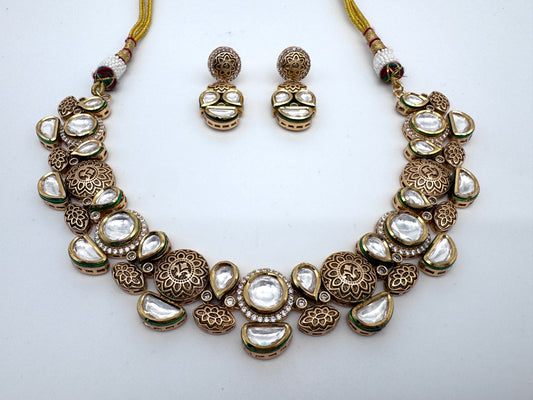 Pranali Bronze Kundan Necklace Set