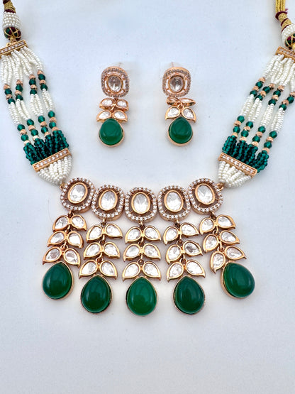 Amrita Kundan Emerald Choker Necklace Set