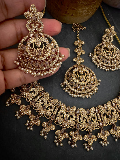 SUKRITI PEARL NECKLACE SET