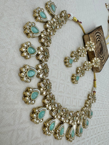 RIMAYA PASTEL GREEN NECKLACE SET