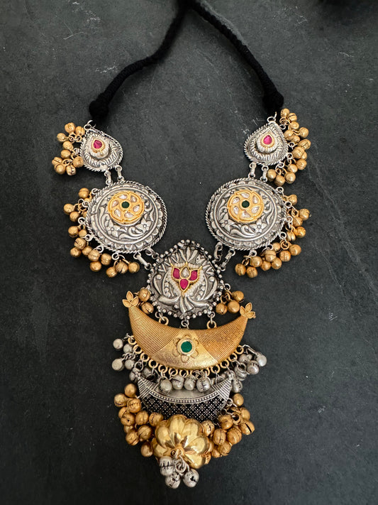 RUHI TWO-TONE NECKLACE