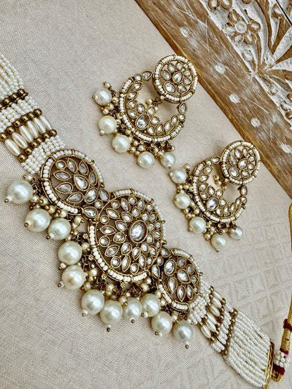 MIRA ANTIQUE GOLD CHOKER SET