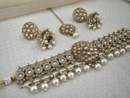 INAYA IVORY PEARL CHOKER SET