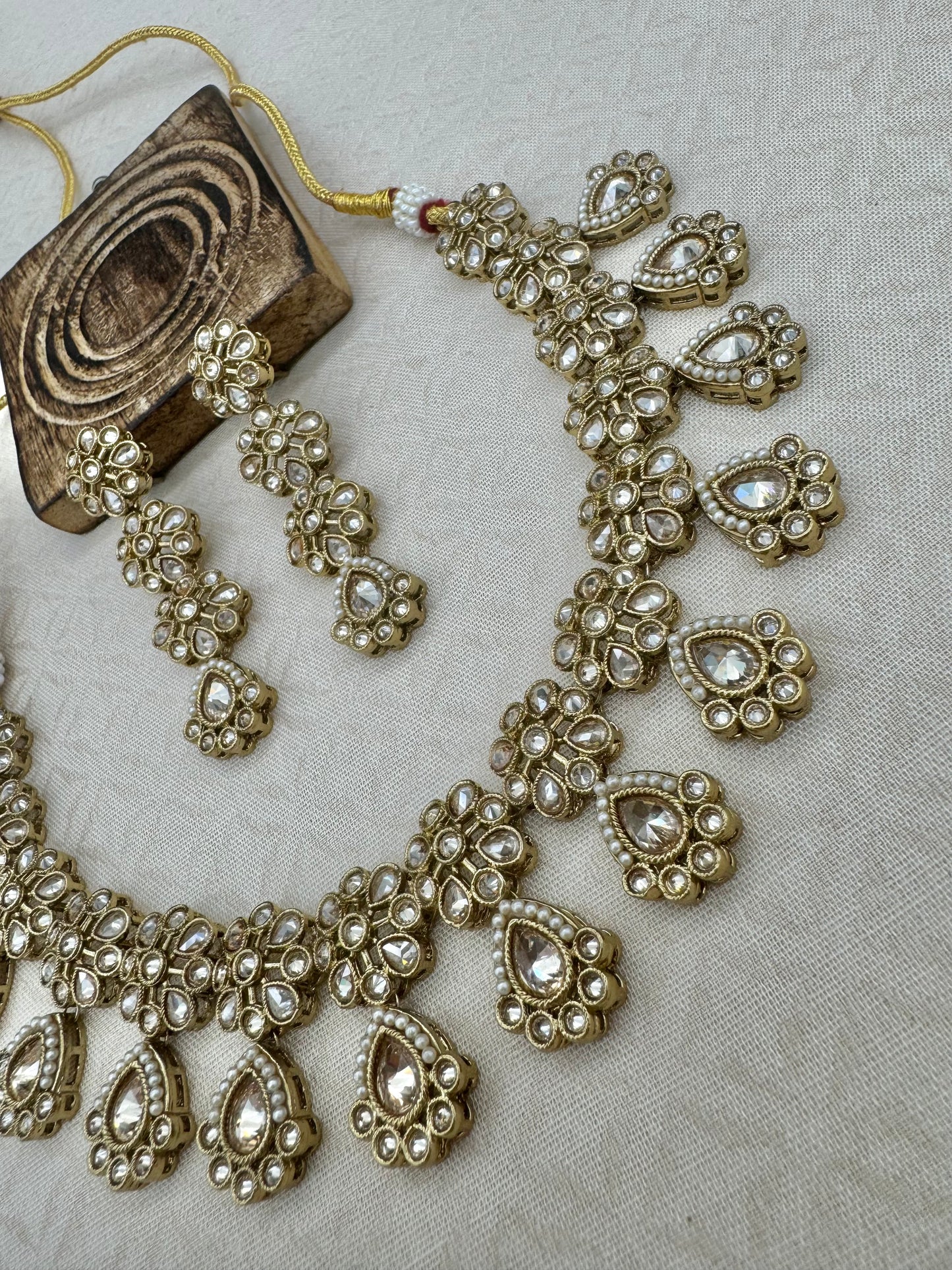 RIMAYA ANTIQUE GOLD NECKLACE SET