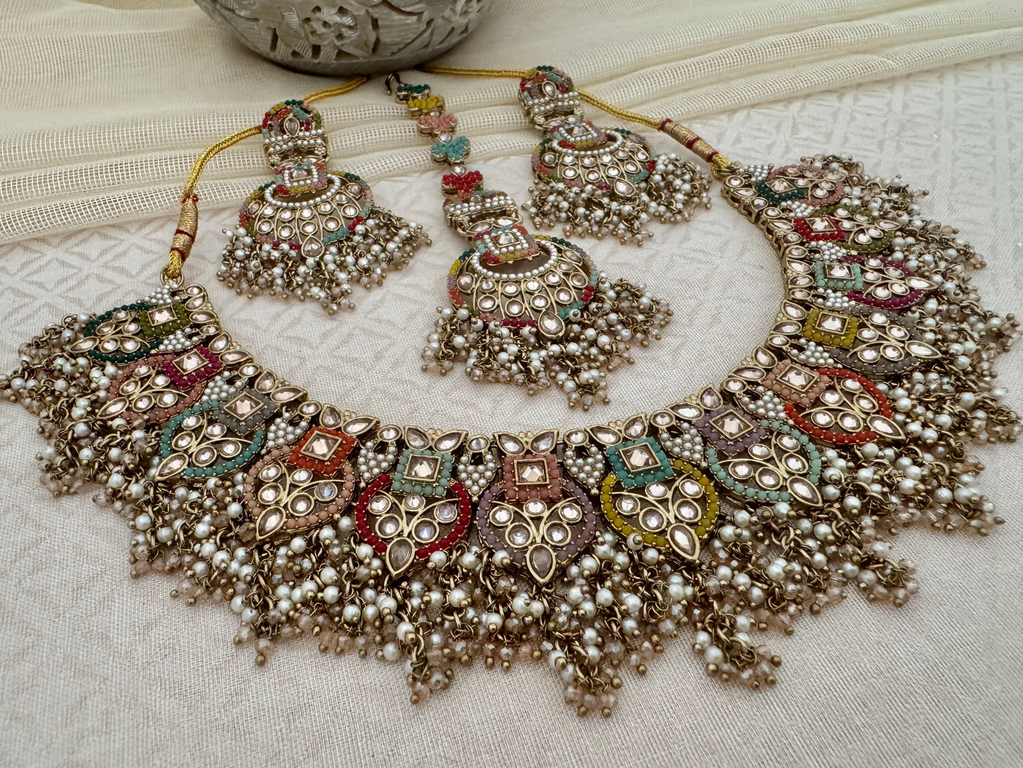 LEAH MULTICOLOR NECKLACE SET