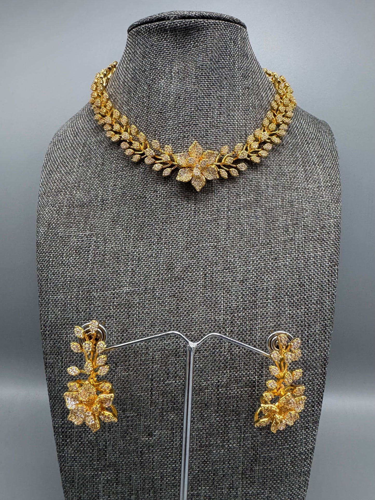 MIA CZ FLORAL GOLD NECKLACE SET