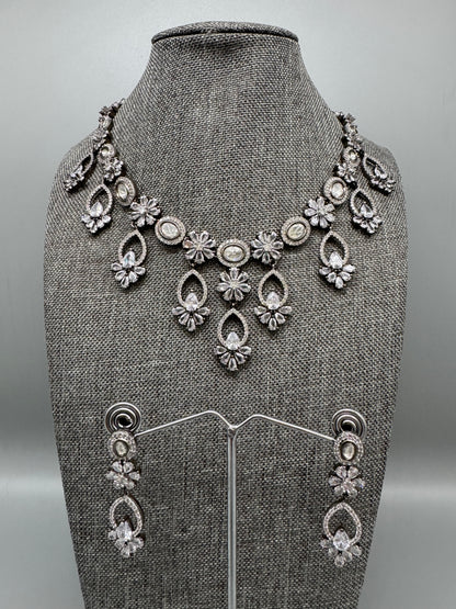 VERA VICTORIAN CZ NECKLACE SET