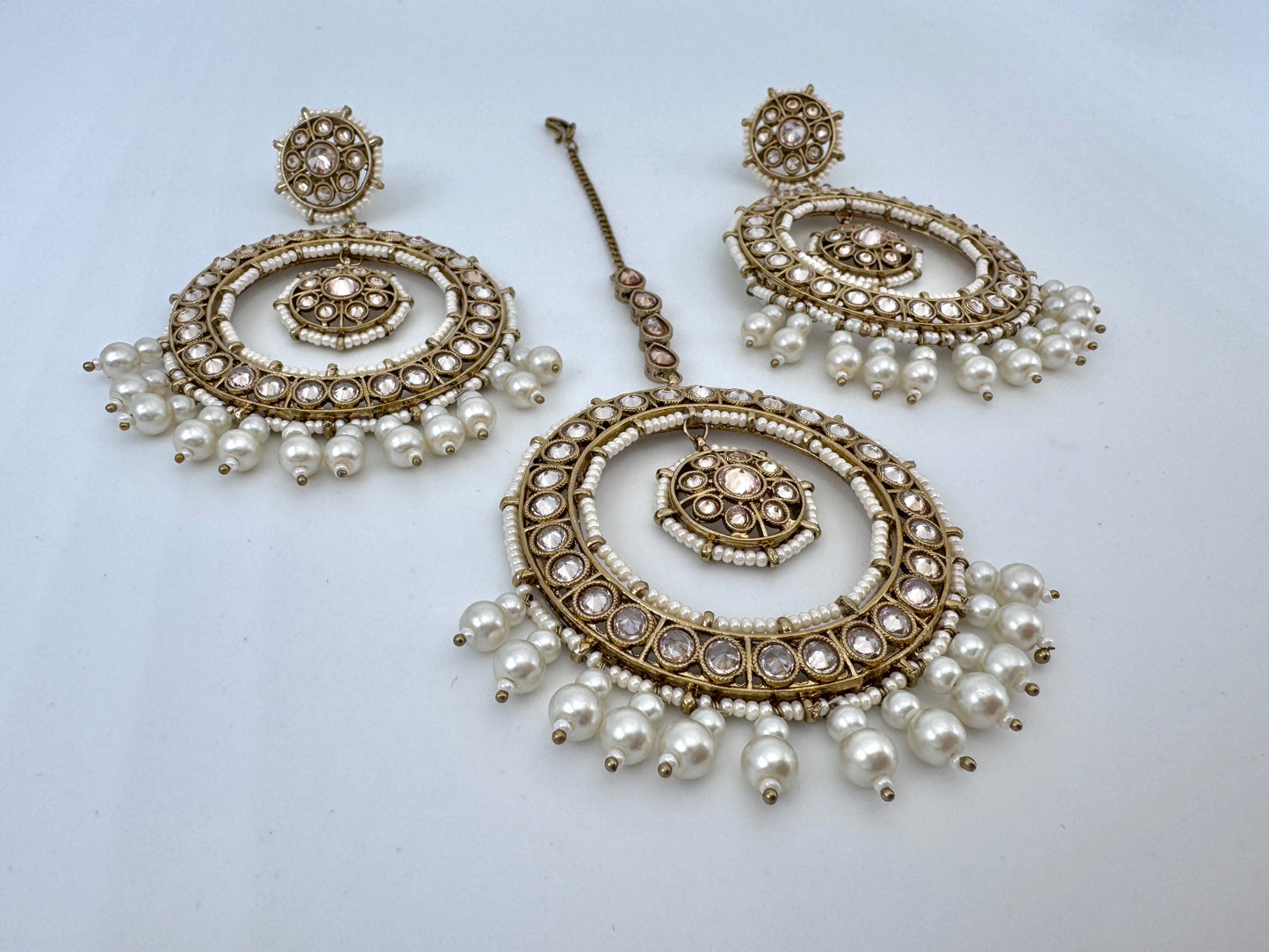 Amber Geometric Earrings Mangtika Set