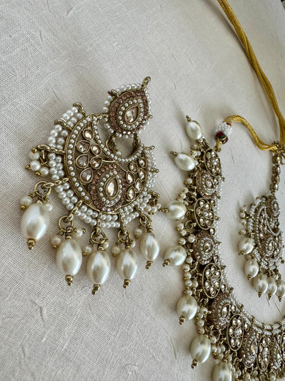 Shawna Pearl necklace set
