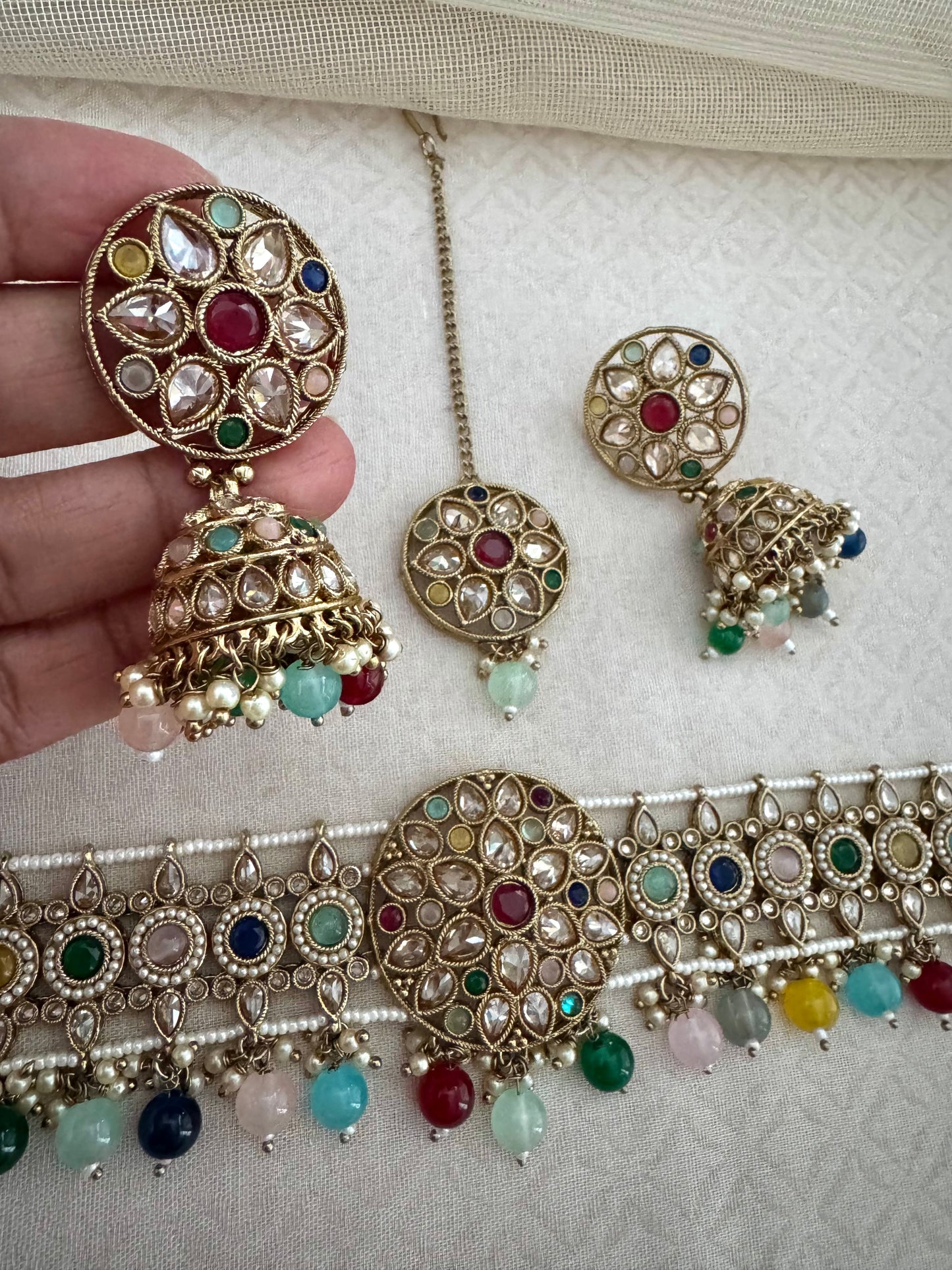 INAYA NAVRATAN MULTICOLOR CHOKER SET