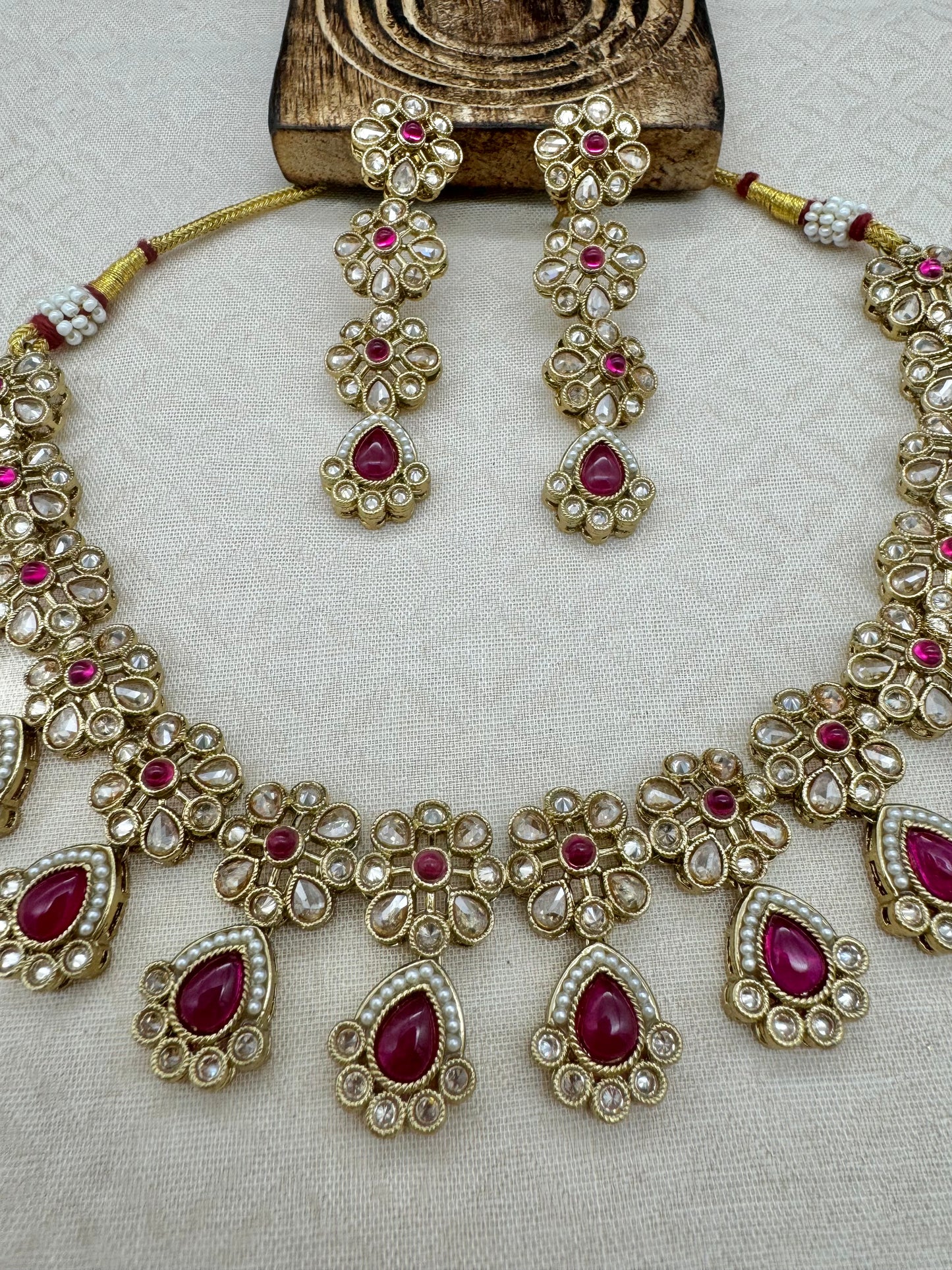 RIMAYA RUBY-PINK NECKLACE SET
