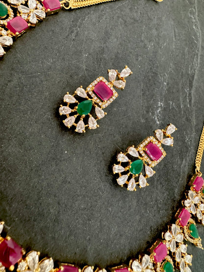 JAYA RUBY EMERALD NECKLACE SET