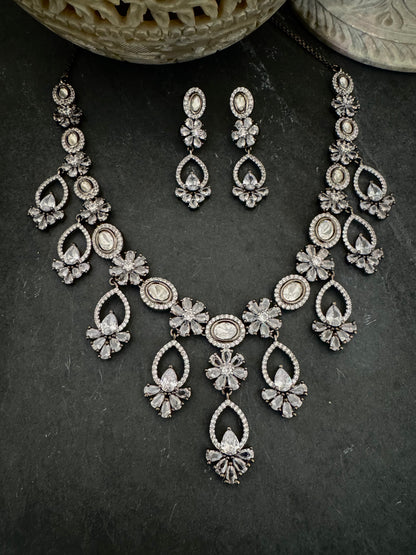 VERA VICTORIAN CZ NECKLACE SET