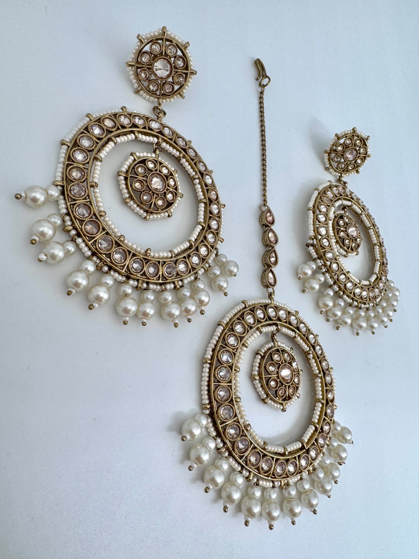 Amber Geometric Earrings Mangtika Set