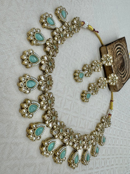 RIMAYA PASTEL GREEN NECKLACE SET