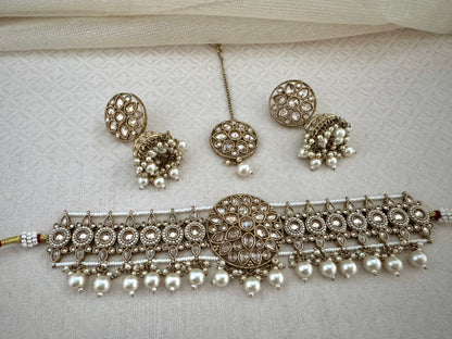 INAYA IVORY PEARL CHOKER SET