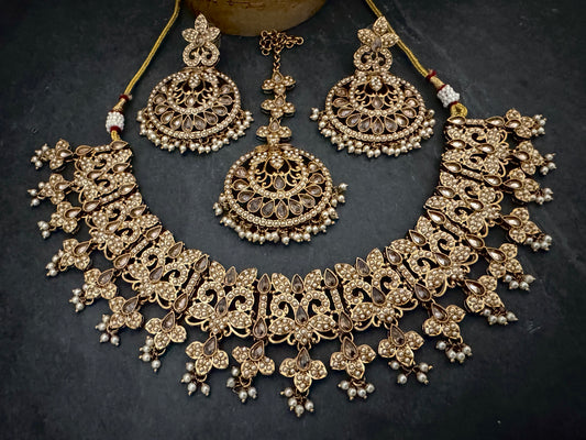 SUKRITI PEARL NECKLACE SET