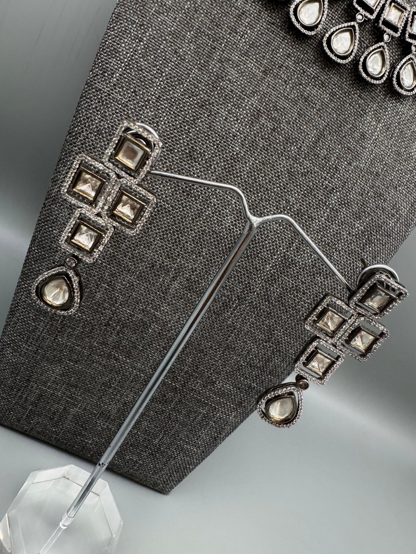 MISHA POLKI CZ VICTORIAN NECKLACE SET