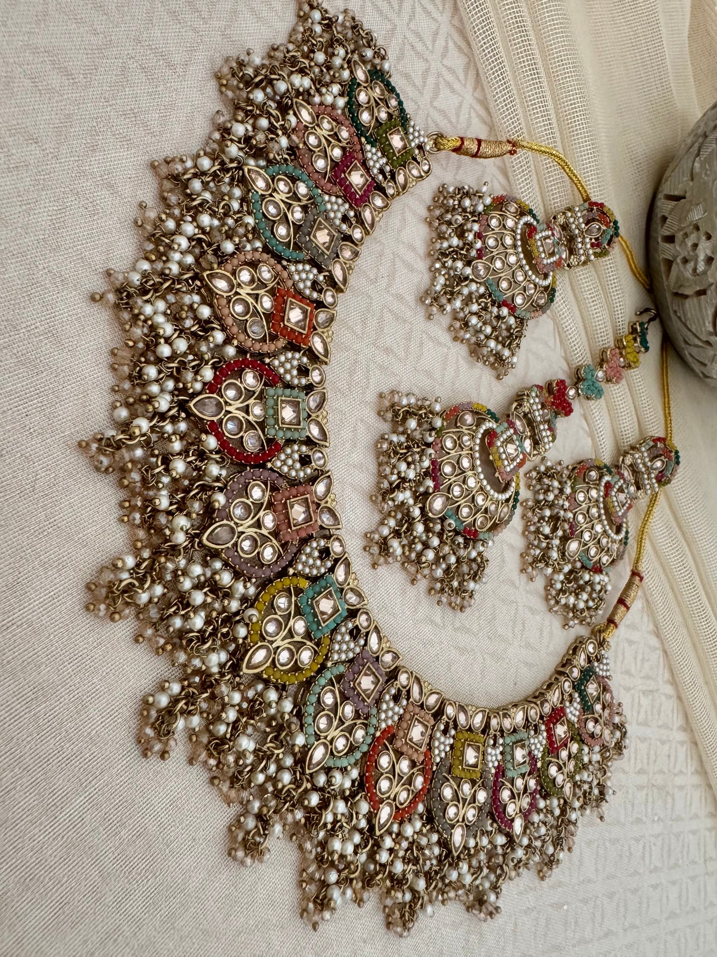 LEAH MULTICOLOR NECKLACE SET