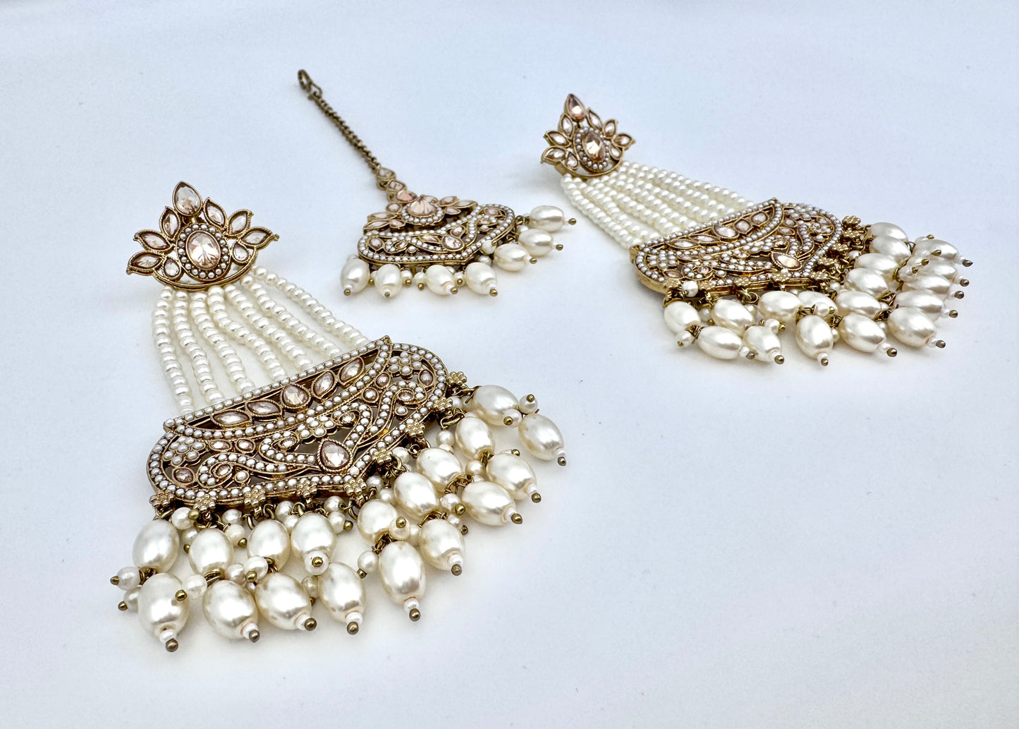 Gazal Pearl Earrings Mangtika Set
