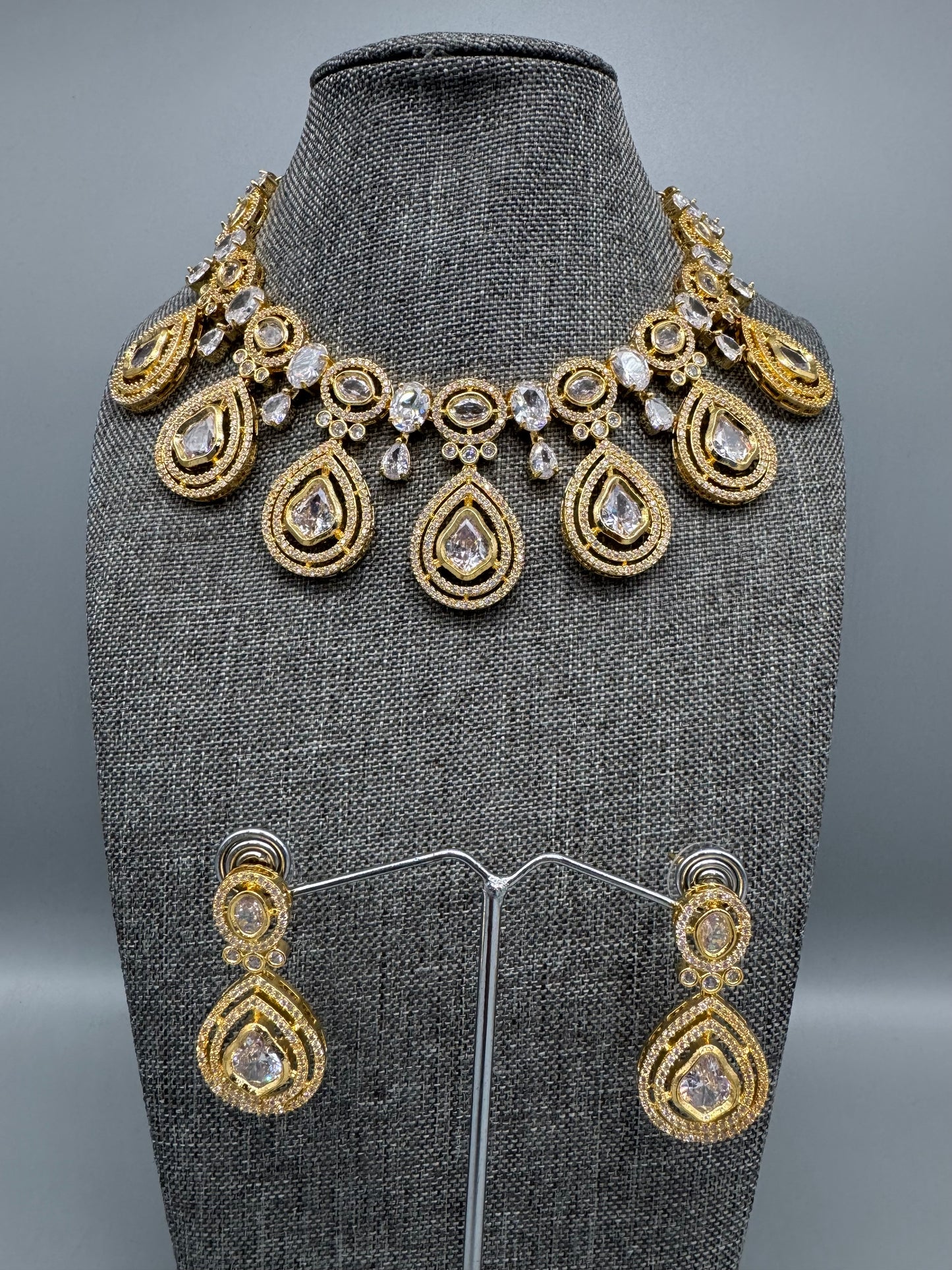 SARA POLKI CZ GOLD NECKLACE SET