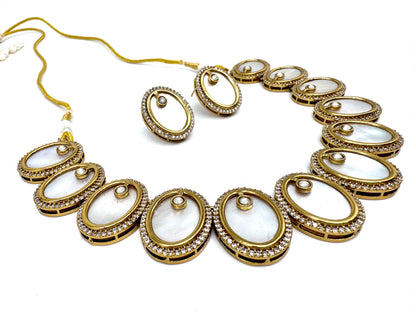Esha Mother of Pearl Necklace Set