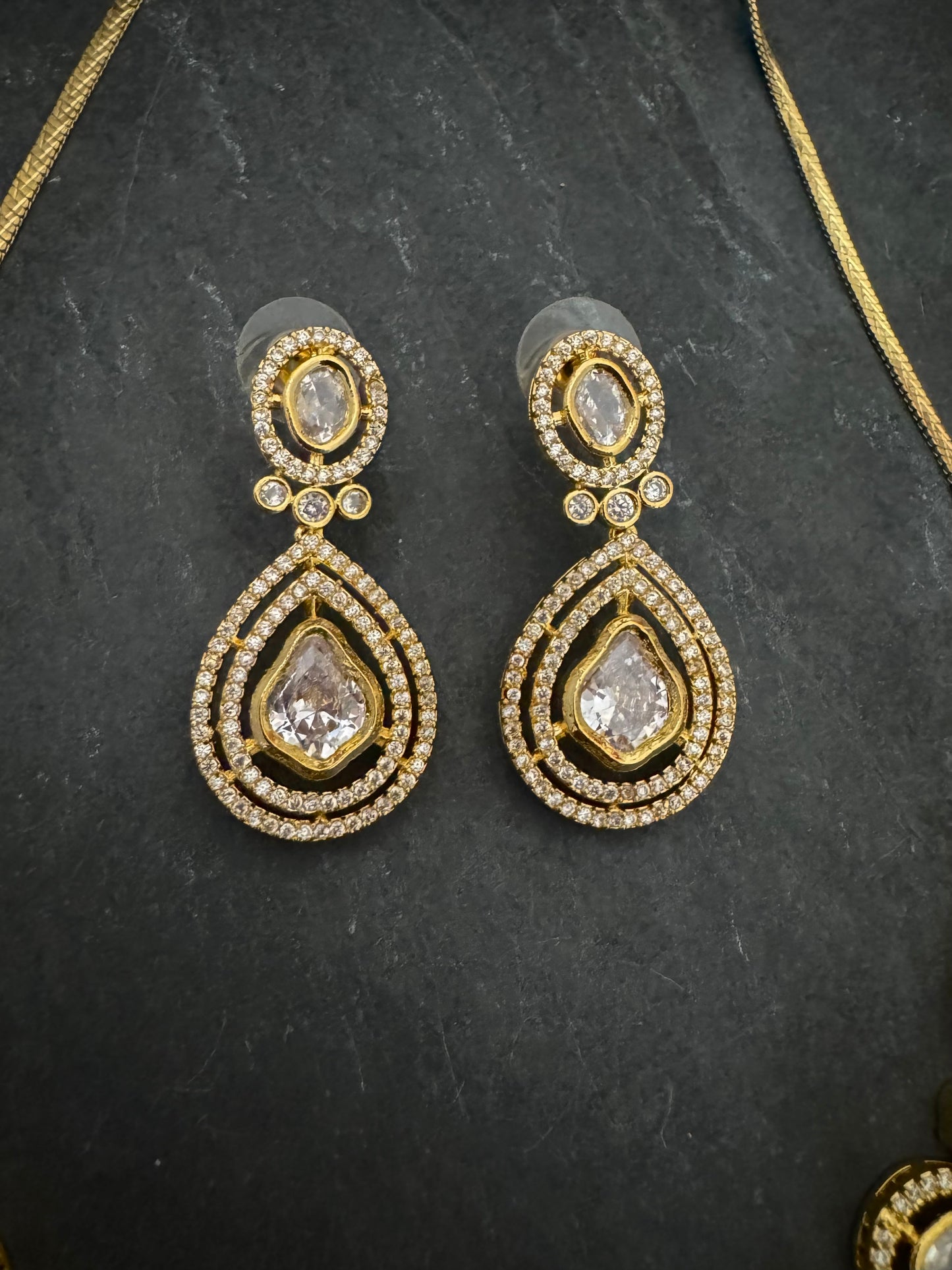 SARA POLKI CZ GOLD NECKLACE SET