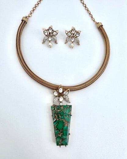 Aria Agate Hasli Necklace Set