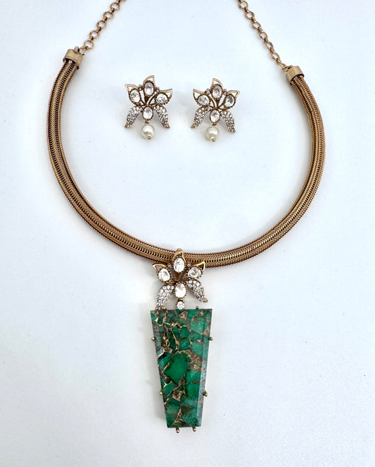 Aria Agate Hasli Necklace Set