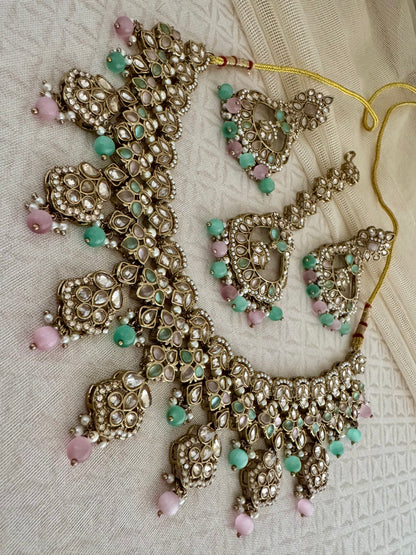 VEDA PASTEL PINK - GREEN NECKLACE SET