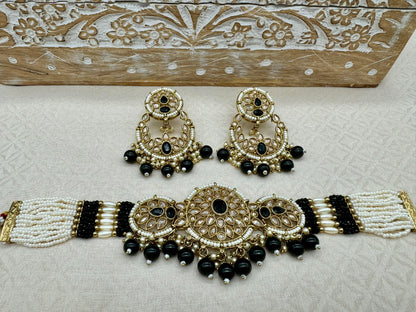 MIRA ANTIQUE GOLD CHOKER SET