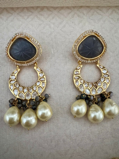 ROSHNI GRAY KUNDAN CZ CHOKER SET