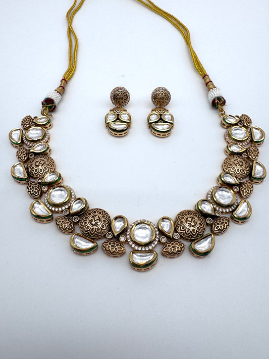Pranali Bronze Kundan Necklace Set