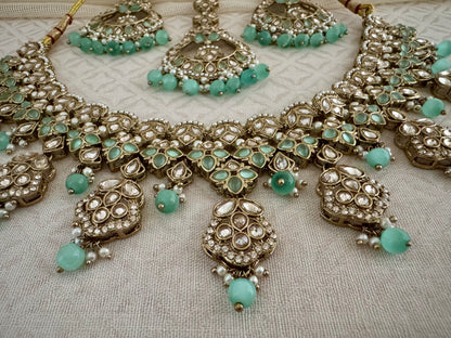 VEDA PASTEL GREEN NECKLACE SET