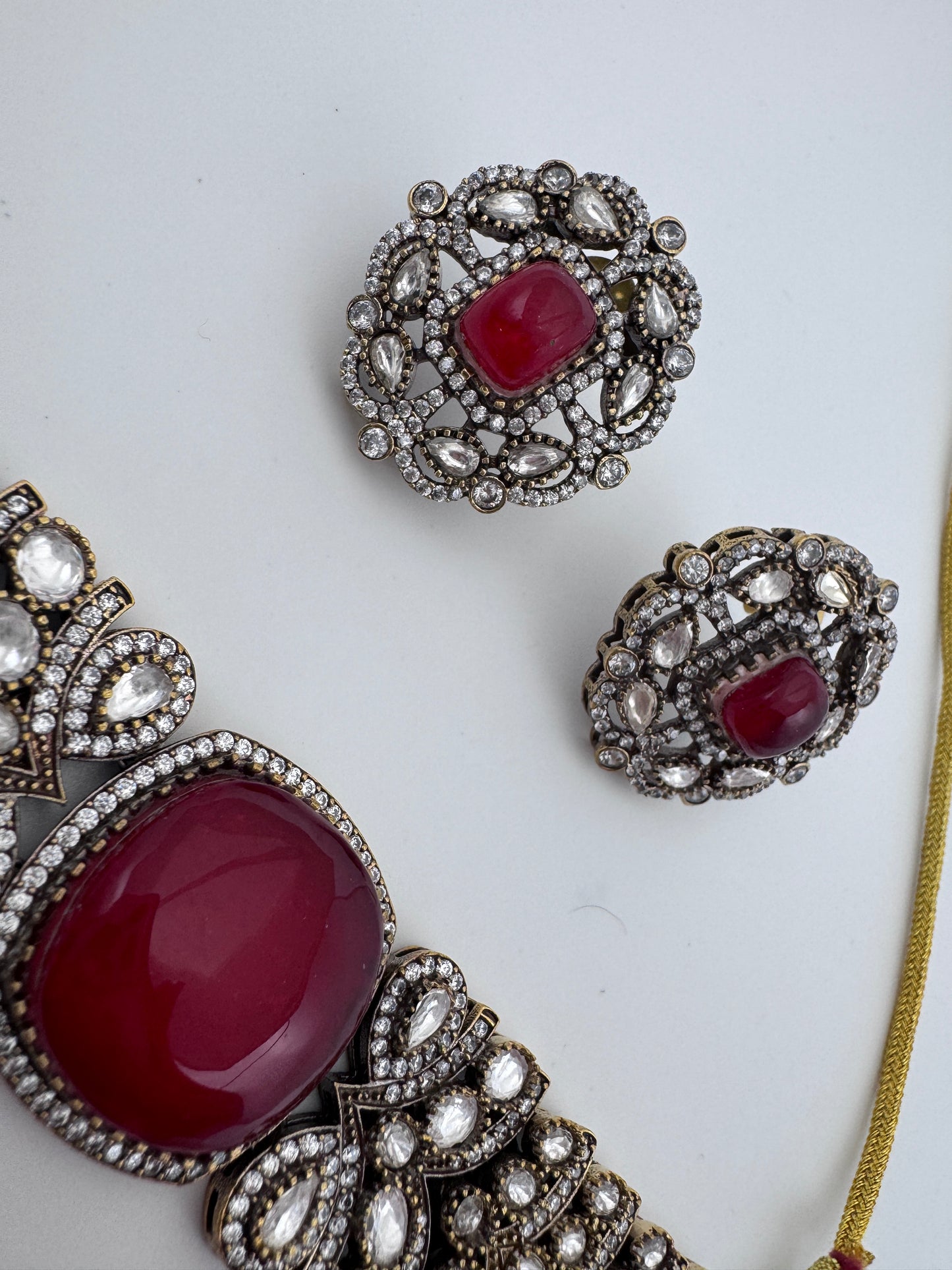Ira Red Victorian Choker Set