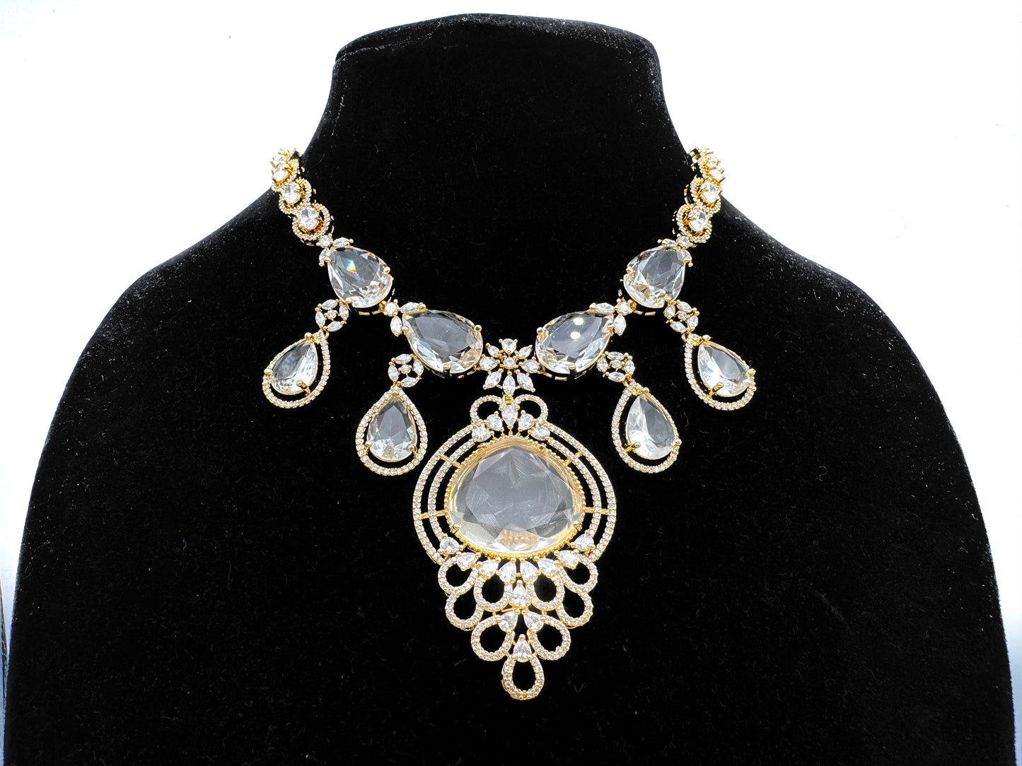 SARA CZ POLKI NECKLACE SET