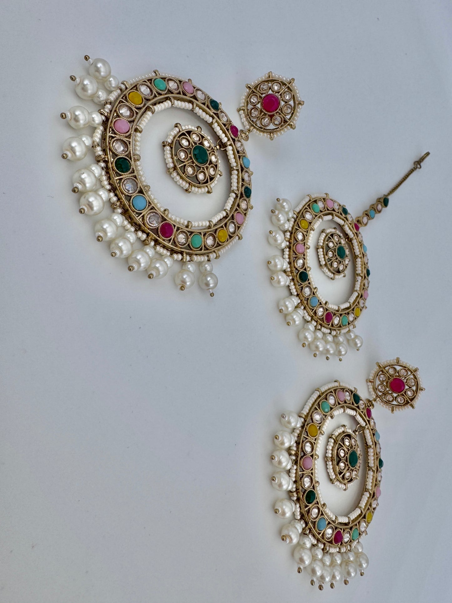 Amber Geometric Earrings Mangtika Set