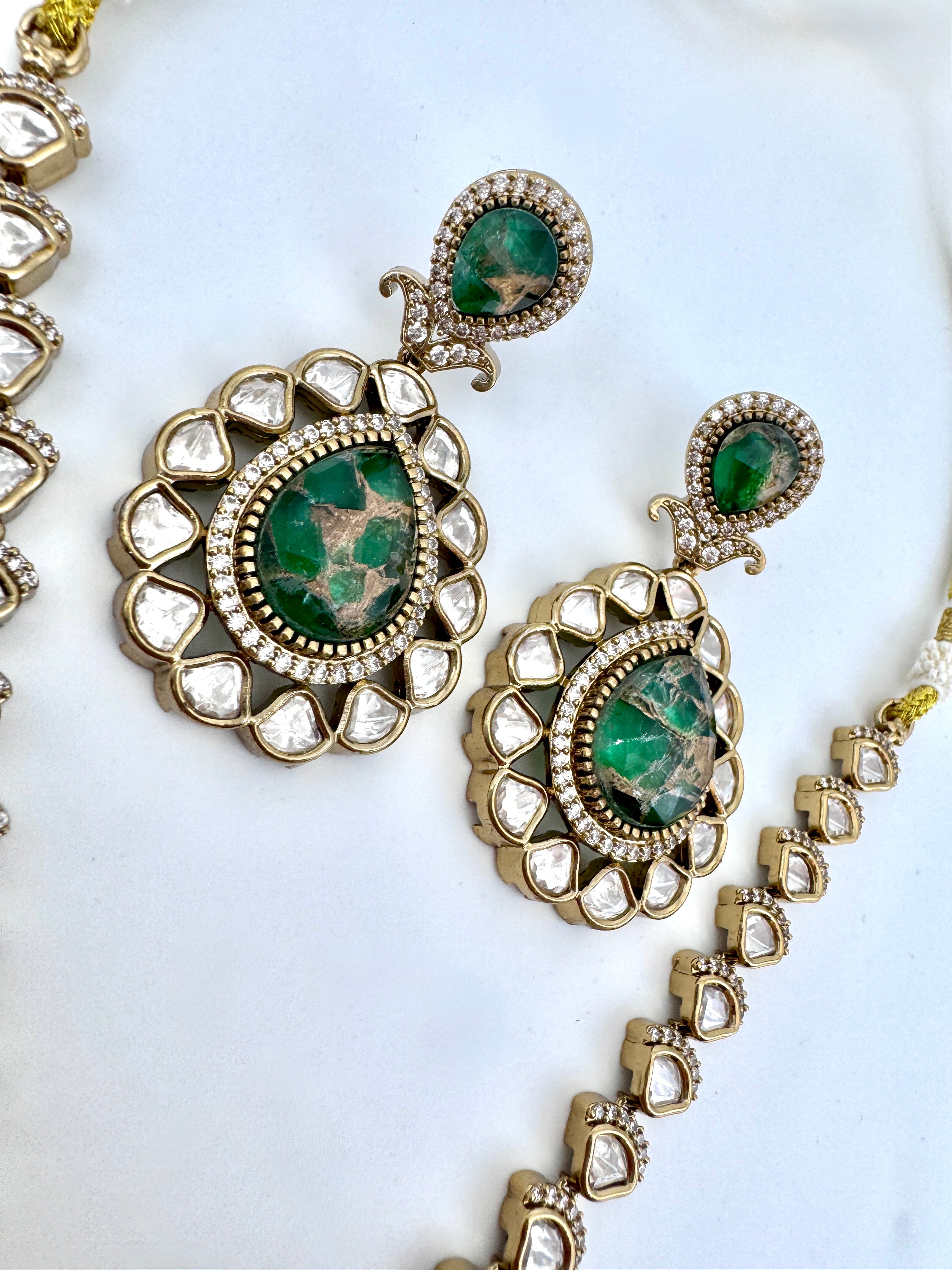 Devika Green Agate Pendant Necklace Set – Tinted Teal