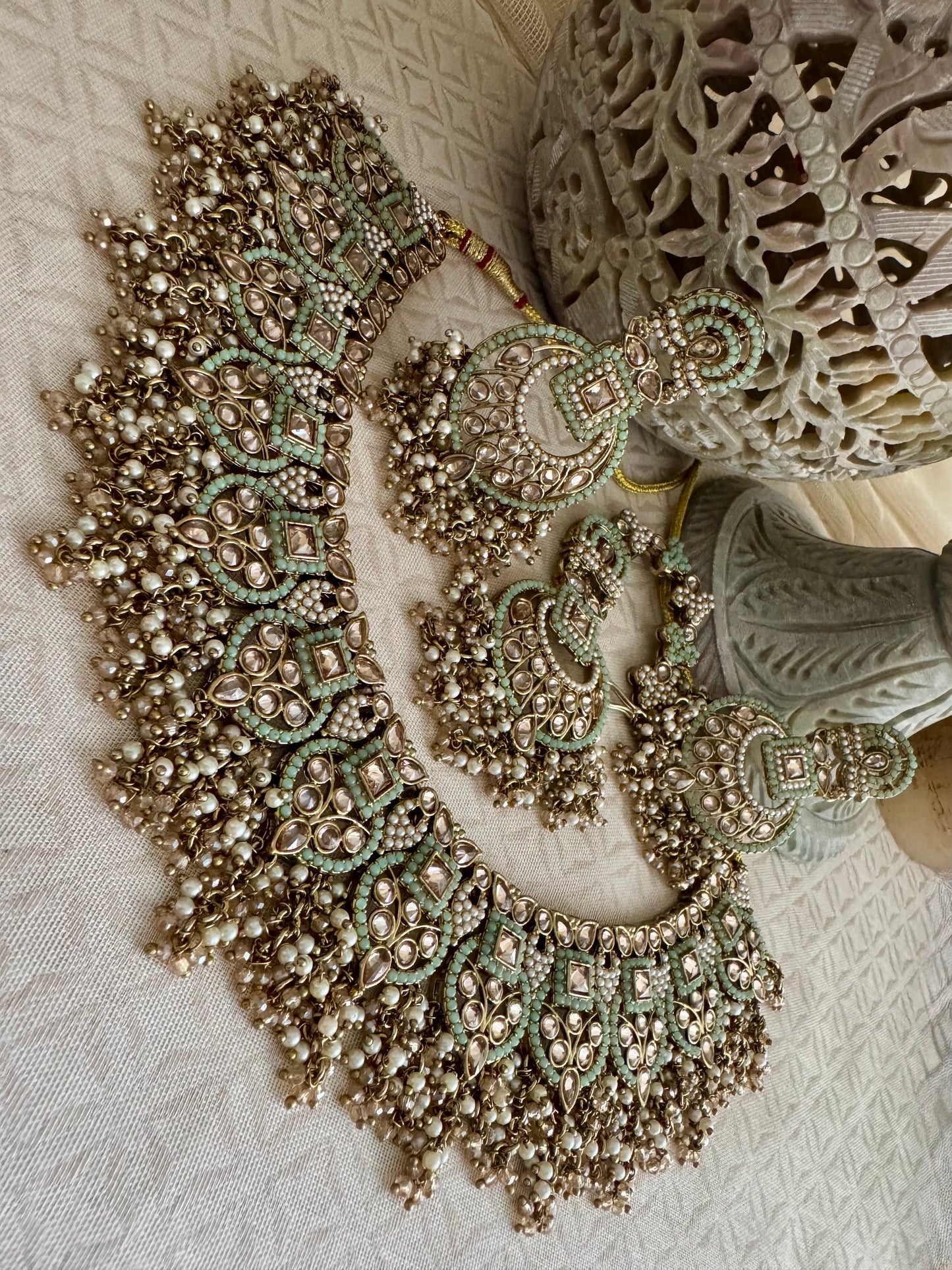 LEAH SAGE GREEN NECKLACE SET