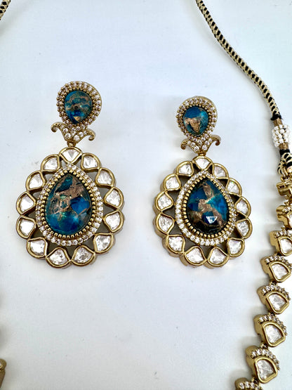 Devika Blue Agate Pendant Necklace Set