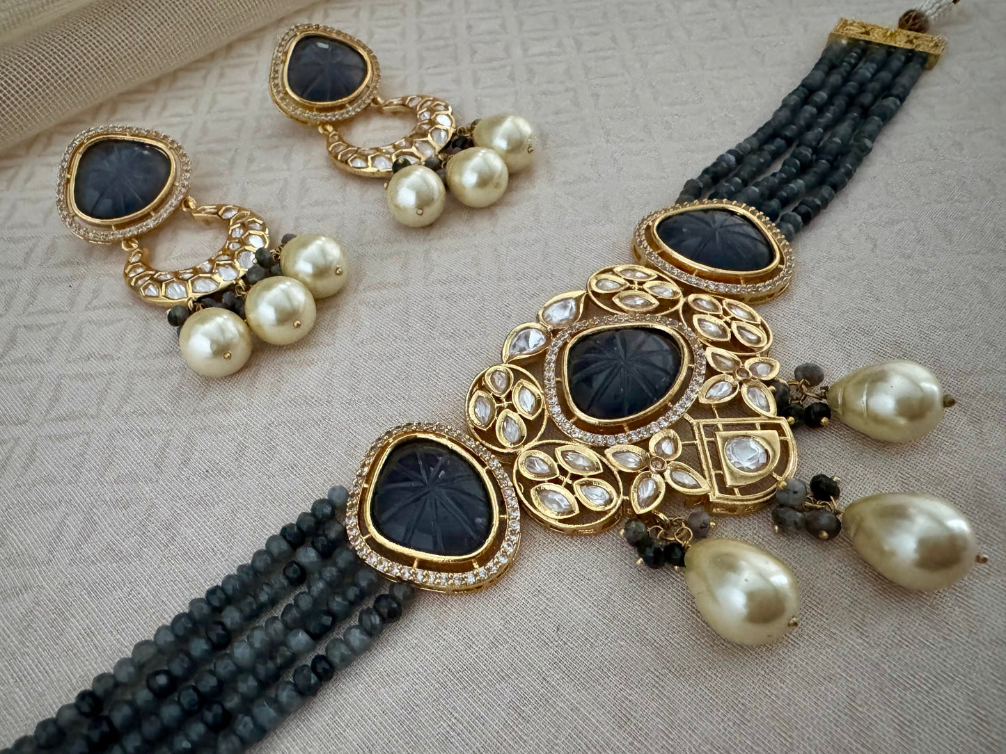ROSHNI GRAY KUNDAN CZ CHOKER SET