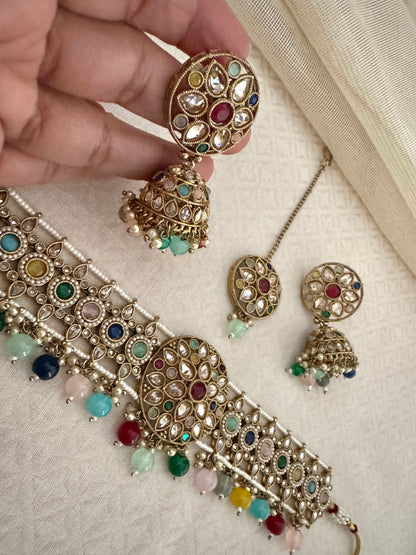 INAYA NAVRATAN MULTICOLOR CHOKER SET