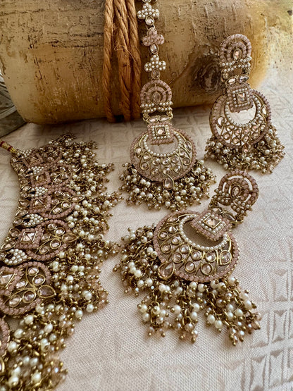 LEAH LIGHT PINK NECKLACE SET