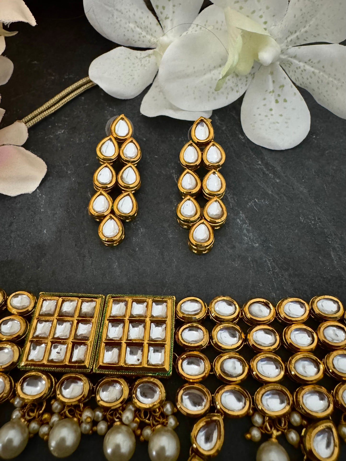 DEVI GOLD KUNDAN CHOKER SET