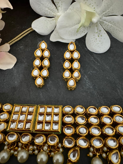DEVI GOLD KUNDAN CHOKER SET