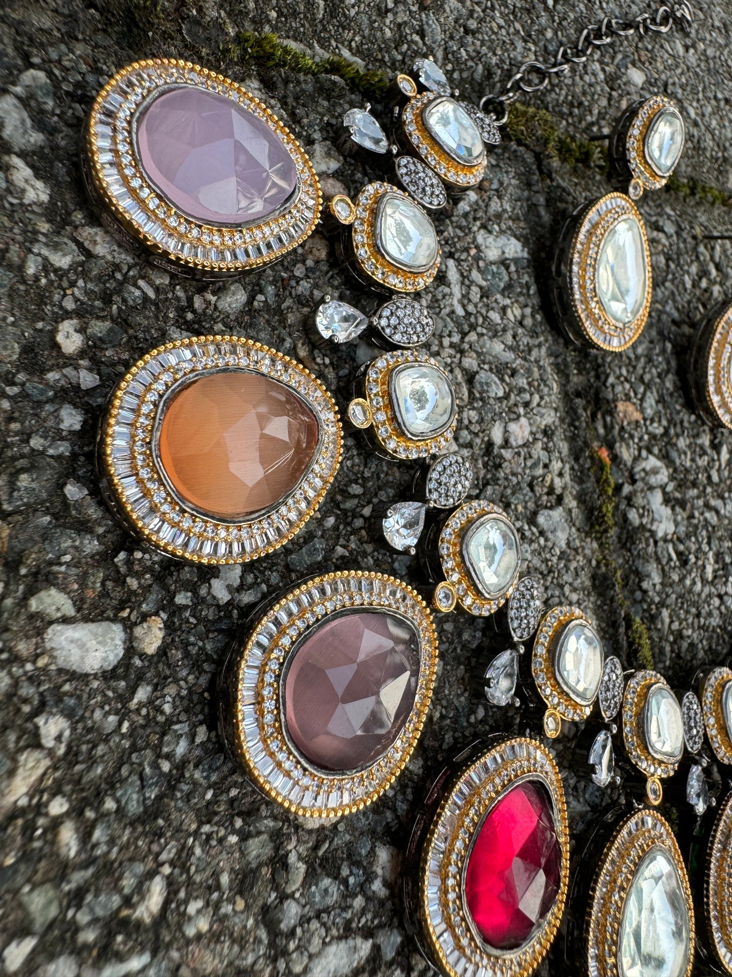 KASHNI NAVRATAN-CZ VICTORIA NECKLACE SET