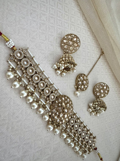 INAYA IVORY PEARL CHOKER SET