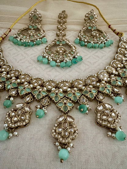 VEDA PASTEL GREEN NECKLACE SET