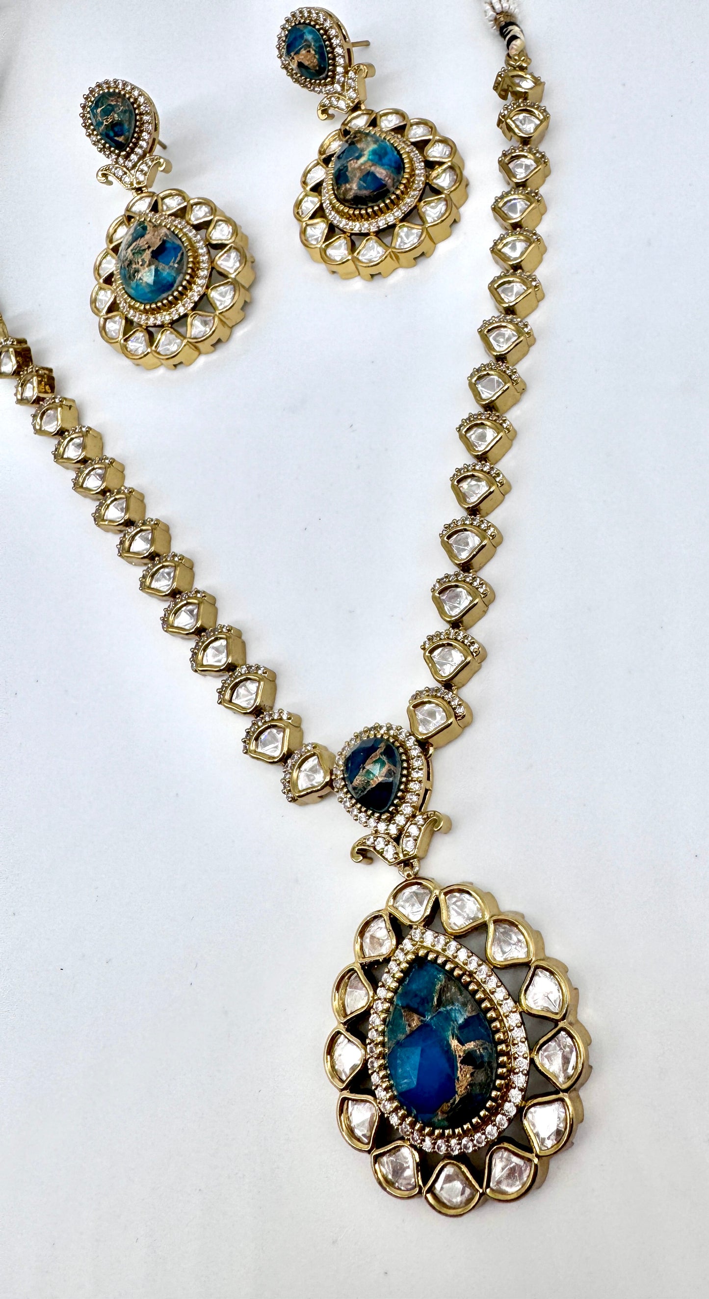 Devika Blue Agate Pendant Necklace Set