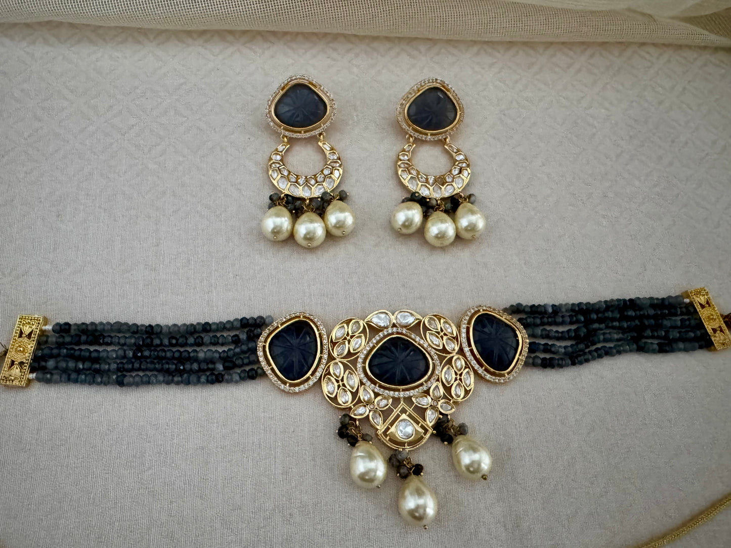 ROSHNI GRAY KUNDAN CZ CHOKER SET